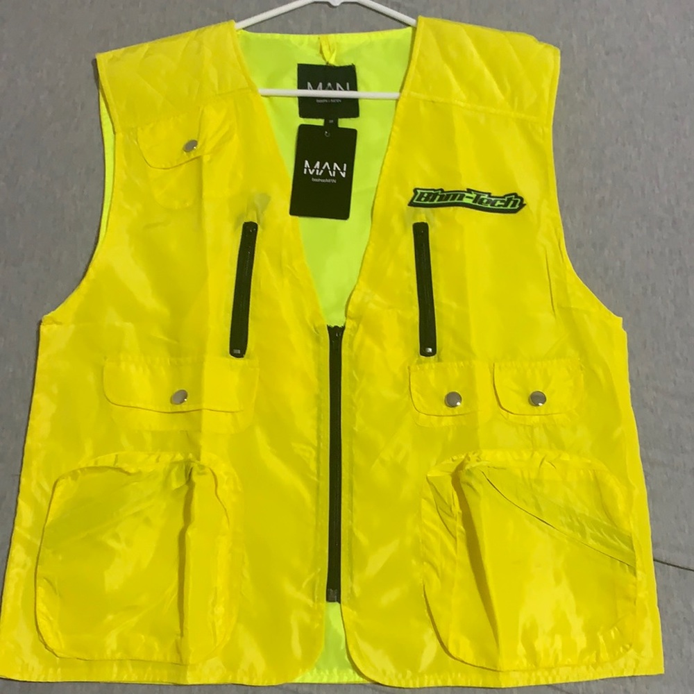 Yellow Vest